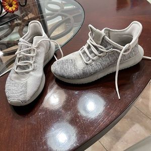 - - - - - - - - - - - - - Adidas women/big kids tubular shadow beige sneak…